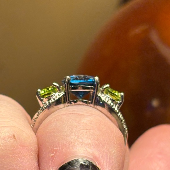For You 💙💙💙 Clyde Duneier (CID) Blue Topaz Peridot 925 Ring w/ Zircon Accents - Picture 4 of 16
